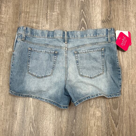 Isabel Maternity Side Panel Midi Light Wash Jean Shorts - Size 12/31 - NWT - Picture 7 of 8